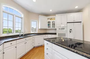 1204 Lorden Ct, Cary, IL 60013 - Photo 14