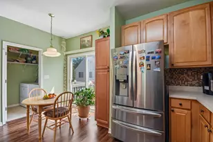 641 S Rosehall Ln, Round Lake, IL 60073 - Photo 10