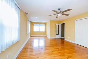 1415 N 14th Ave, Melrose Park, IL 60160 - Photo 16