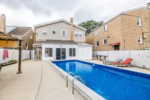 1415 N 14th Ave, Melrose Park, IL 60160 - Photo 32