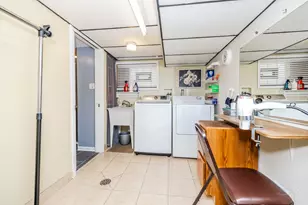 1415 N 14th Ave, Melrose Park, IL 60160 - Photo 26