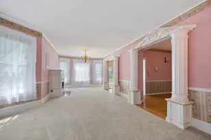 526 W South St, Woodstock, IL 60098 - Photo 6