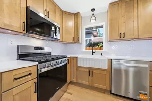 709 N Reef Rd, Lockport, IL 60441 - Photo 8