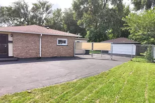 16068 Richmond Ave, Markham, IL 60428 - Photo 6