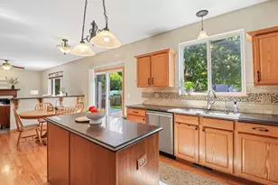 9938 Bedford Dr, Huntley, IL 60142 - Photo 20
