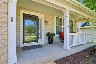 9938 Bedford Dr, Huntley, IL 60142 - Photo 4