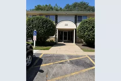 5730 Concord Lane #3, Clarendon Hills, IL 60514 - Photo 1