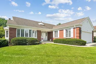 55 Brodick Ln, Inverness, IL 60067 - Photo 1
