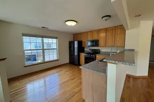 2268 Vanderbilt Dr, Geneva, IL 60134 - Photo 6