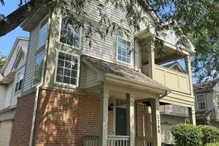 2268 Vanderbilt Dr, Geneva, IL 60134 - Photo 2
