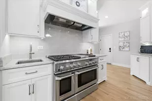 3016 Seiler Dr, Naperville, IL 60565 - Photo 12