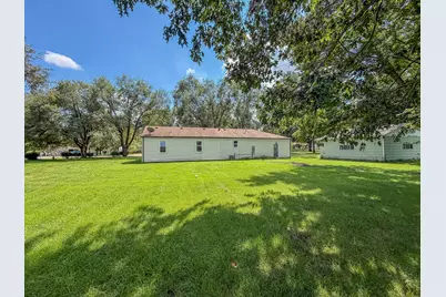 118 E Bower Street, Oreana, IL 62554 - Photo 34