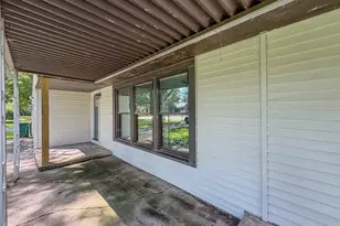 118 E Bower St, Oreana, IL 62554 - Photo 6