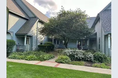 935 Victoria Drive #935, Woodstock, IL 60098 - Photo 4