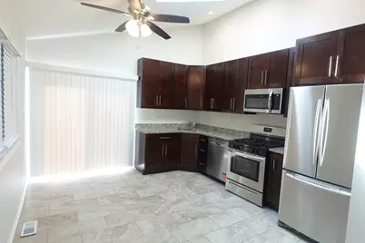 9800 S Artesian Avenue, Evergreen Park, IL 60805 - Photo 12