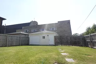 9800 S Artesian Ave, Evergreen Park, IL 60805 - Photo 6