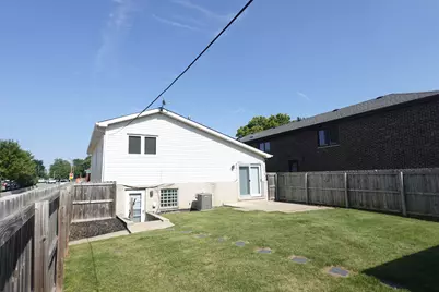 9800 S Artesian Avenue, Evergreen Park, IL 60805 - Photo 34