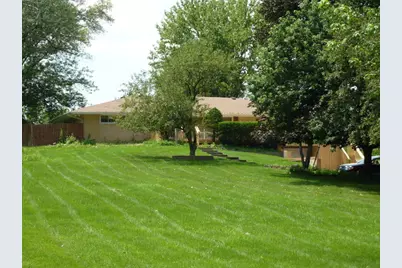 7N606 Hawthorne Avenue, Medinah, IL 60157 - Photo 2