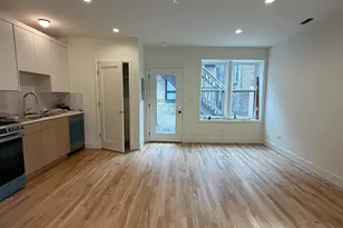 1751 W Superior St, Chicago, IL 60622 - Photo 2