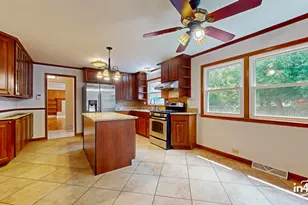 2745 Covert Rd, Glenview, IL 60025 - Photo 10