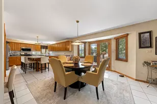 19400 Stonehenge Dr, Mokena, IL 60448 - Photo 4
