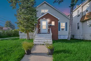 336 153rd Pl, Calumet City, IL 60409 - Photo 2