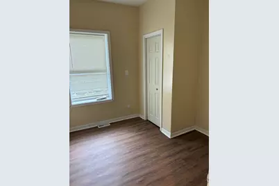 7408 S Yates Boulevard, Chicago, IL 60649 - Photo 6