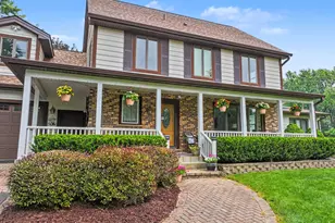 7414 Meadow Ln, Cary, IL 60013 - Photo 2