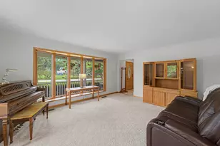 7414 Meadow Ln, Cary, IL 60013 - Photo 6