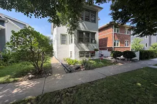 9002 Sheridan Ave, Brookfield, IL 60513 - Photo 2