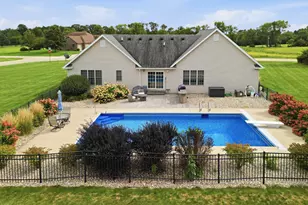 714 Keller Dr, Dixon, IL 61021 - Photo 4
