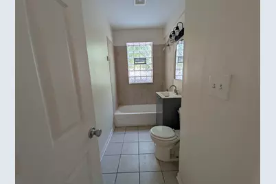 9110 S Dauphin Avenue, Chicago, IL 60619 - Photo 4
