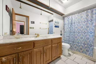 17157 Langley Ave, South Holland, IL 60473 - Photo 8