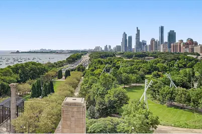 360 E Randolph Street #901, Chicago, IL 60601 - Photo 8