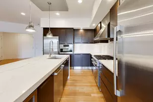 650 N Morgan St, Chicago, IL 60642 - Photo 8