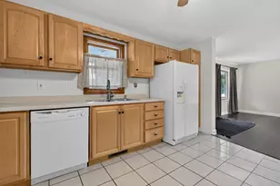 250 N Irving St, Coal City, IL 60416 - Photo 10