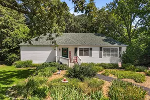 319 S Lincolnway St, North Aurora, IL 60542 - Photo 2