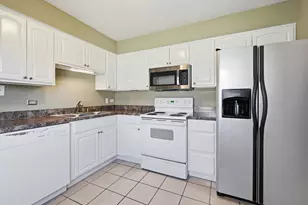 177 Cascade Dr, Indian Head Park, IL 60525 - Photo 6