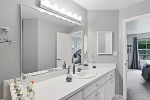 4420 Edinburg Ln, Hanover Park, IL 60133 - Photo 14