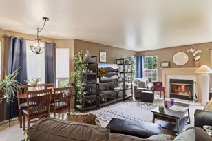 4420 Edinburg Ln, Hanover Park, IL 60133 - Photo 6