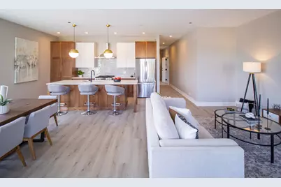 551 E 47th Street #3W, Chicago, IL 60615 - Photo 8