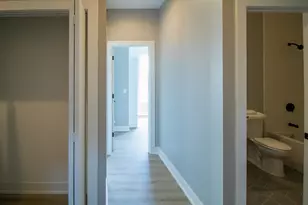 551 E 47th St, Chicago, IL 60615 - Photo 16
