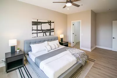 551 E 47th Street #3W, Chicago, IL 60615 - Photo 18
