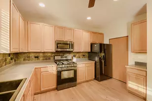 7300 Yorkshire St, Joliet, IL 60431 - Photo 16