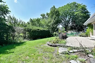 2307 E Sherwood Rd, Arlington Heights, IL 60004 - Photo 40