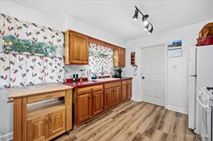 5506 Burwood Rd, Cary, IL 60013 - Photo 10