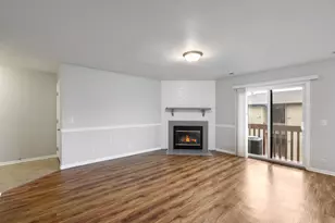 720 Sundown Rd, South Elgin, IL 60177 - Photo 6
