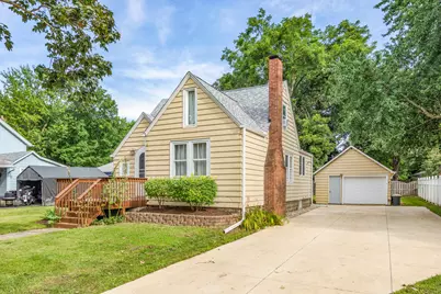 130 W Garfield Street, Waterman, IL 60556 - Photo 1