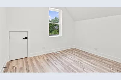 638 N Lotus Avenue, Chicago, IL 60644 - Photo 22