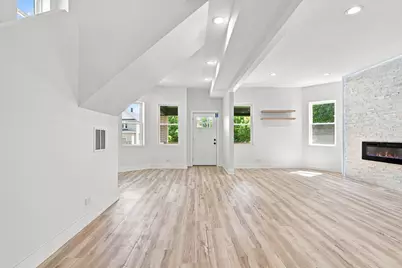 638 N Lotus Avenue, Chicago, IL 60644 - Photo 6